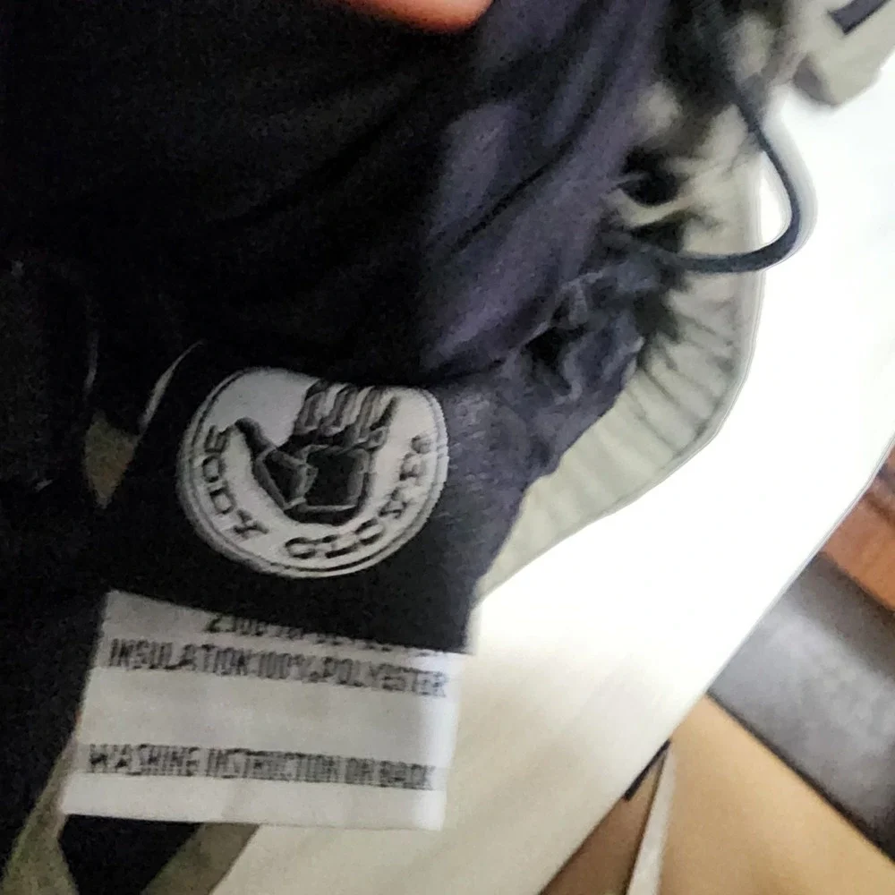 Body Glove Mens M Sz Snowboard Jacket Waterproof Hooded Pockets Winter Coat Warm - Picture 4 of 8